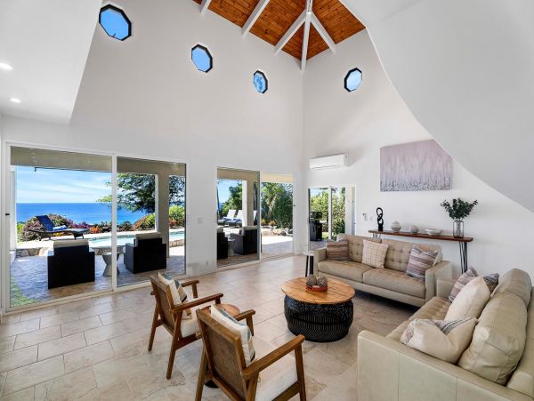 Nothing Short of Fabulous Exceptional Big Island Ocean Home