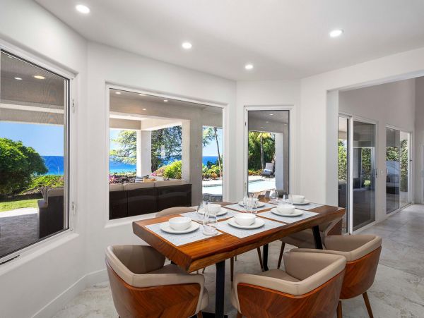 Nothing Short of Fabulous Exceptional Big Island Ocean Home