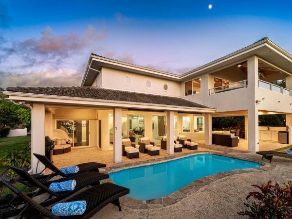 Nothing Short of Fabulous Exceptional Big Island Ocean Home