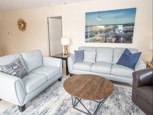 Charming Two Bedroom Condo in Clearwater Beach