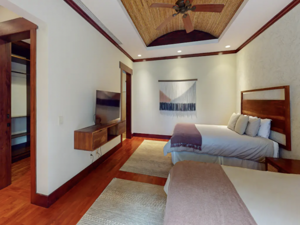 Spanish Hacienda with Three Bedroom in Hacienda Pinilla