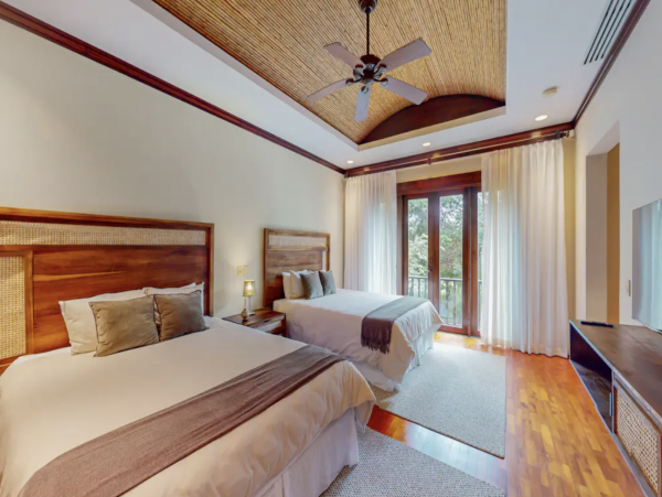 Spanish Hacienda with Three Bedroom in Hacienda Pinilla