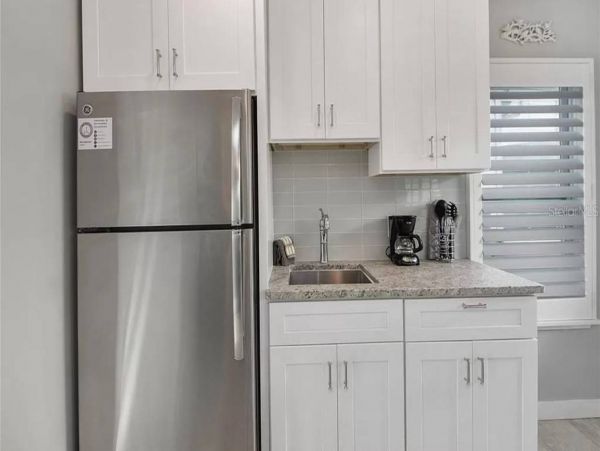 Beachside One Bedroom Rental Cottage in Clearwater Beach