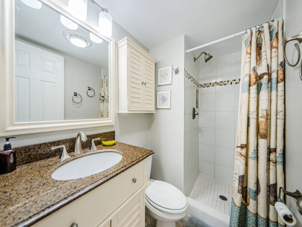 Belleair Beach Vacation Condo 3 Bedroom & Stunning Gulf views