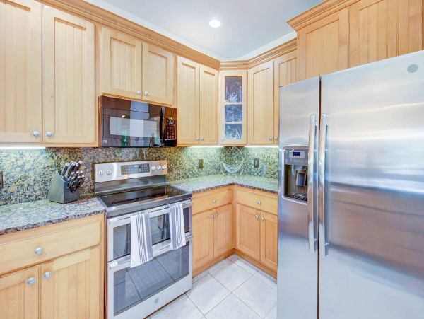 Poipu Vacation Condo 2 Bedroom 3 Swimming Pools & Jacuzzis