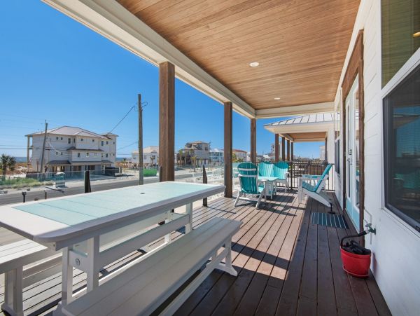 Navarre Vacation Home Steps to Beach Sleeps 20 Guests