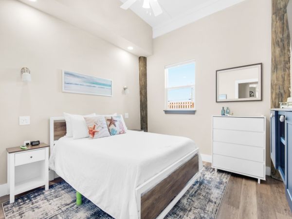 Navarre Vacation Home Steps to Beach Sleeps 20 Guests