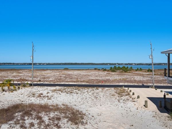 Navarre Vacation Home Steps to Beach Sleeps 20 Guests