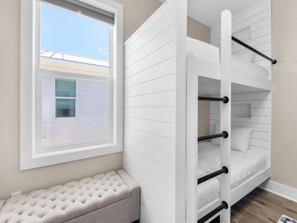 Navarre Vacation Home Steps to Beach Sleeps 20 Guests