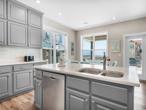 Navarre Vacation Home Steps to Beach Sleeps 20 Guests