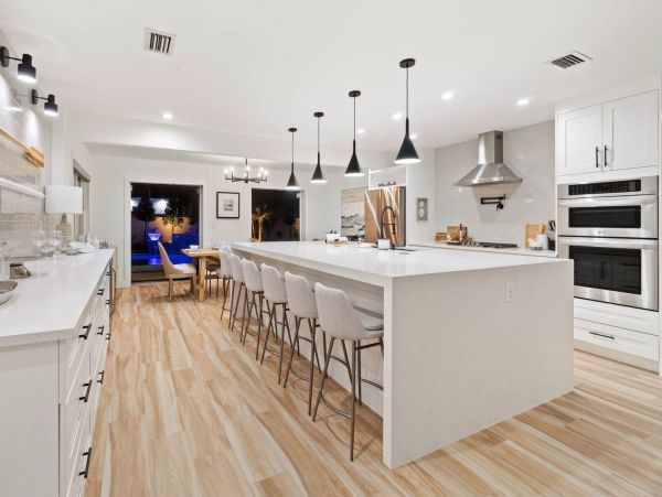 Naples Vacation Home 3 Bedrooms & High-End Swimming Pool