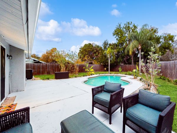 Great Bradenton Vacation Pool Home