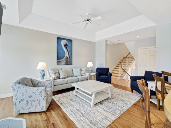 Hilton Head Beautiful Townhouse Sleeps Guests