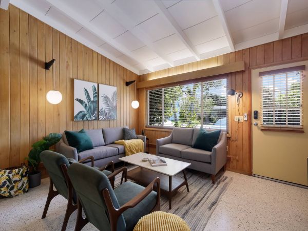 Anna Maria Island Beach House Rental 2-Bedroom Mid-Century Bungalow Near Pine Ave