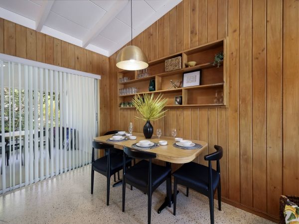 Anna Maria Island Beach House Rental 2-Bedroom Mid-Century Bungalow Near Pine Ave