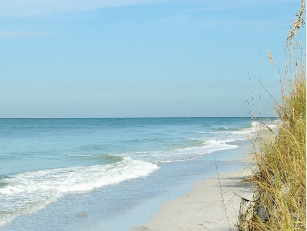 Anna Maria Island Beach House Rental 2-Bedroom Mid-Century Bungalow Near Pine Ave