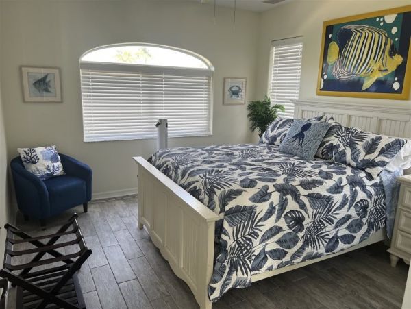 Modern 4 Bedroom Oceanfront Rental
