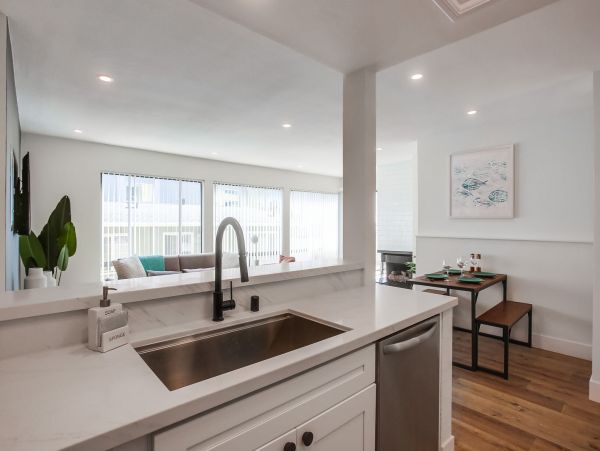 New Mission Beach Villa Great Rates