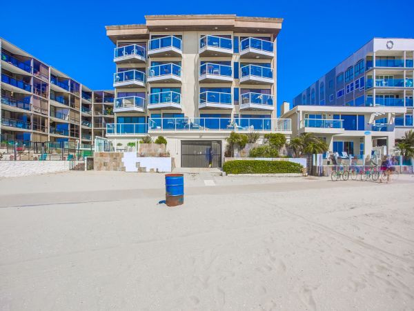 New Mission Beach Villa Great Rates