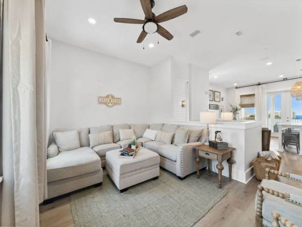 Panama City Beach Four Bedroom Vacation Rental with Captivating Vistas
