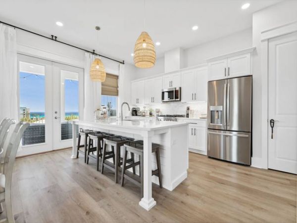 Panama City Beach Four Bedroom Vacation Rental with Captivating Vistas