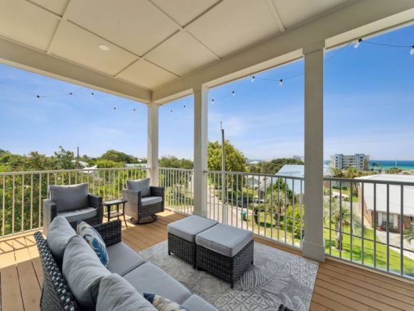 Panama City Beach Four Bedroom Vacation Rental with Captivating Vistas