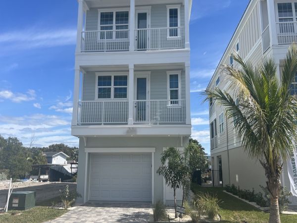 Water Views Cortez Vacation Home Sleeps 8 Guests
