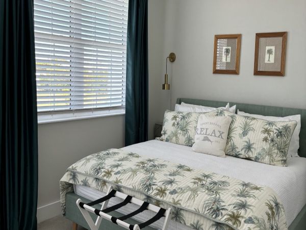 Water Views Cortez Vacation Home Sleeps 8 Guests