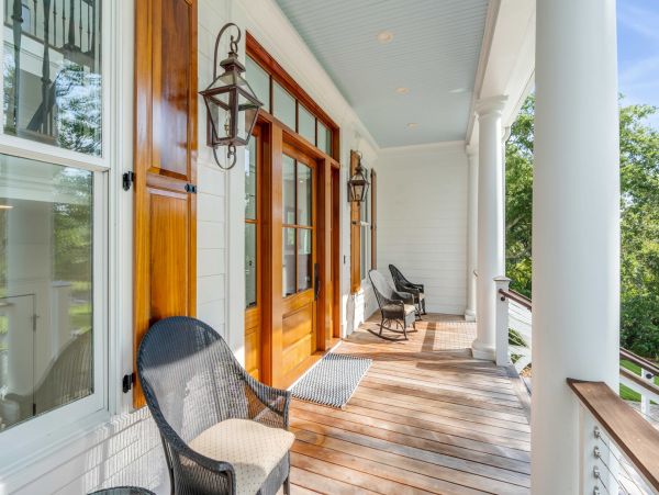 Magnificent Seven Bedroom Estate on the Idyllic Isle of Palms