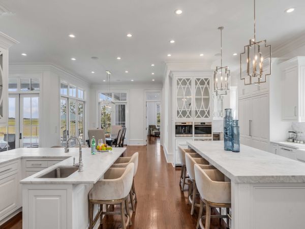 Magnificent Seven Bedroom Estate on the Idyllic Isle of Palms