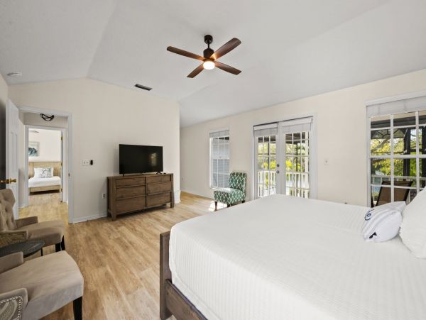 Siesta Key Vacation Rental Luxury 4-Bedroom Canal-Front Home with Pool & Dock