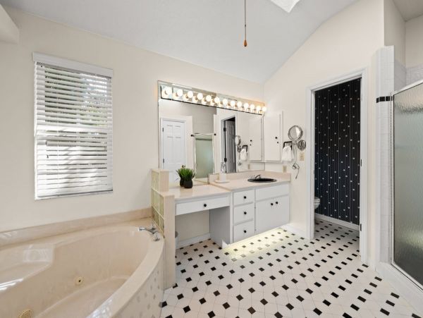 Siesta Key Vacation Rental Luxury 4-Bedroom Canal-Front Home with Pool & Dock