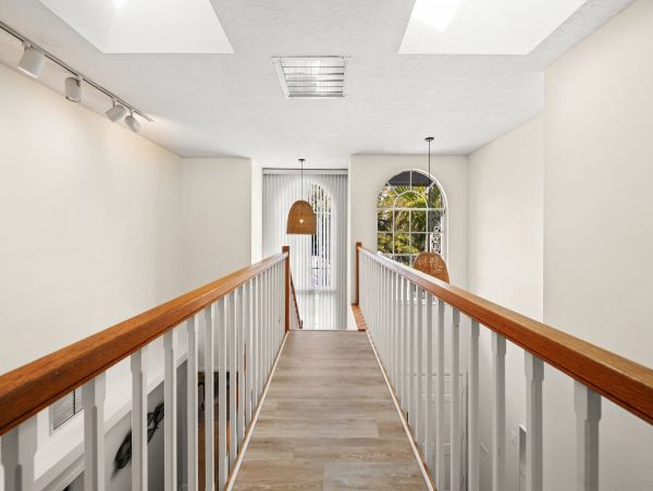 Siesta Key Vacation Rental Luxury 4-Bedroom Canal-Front Home with Pool & Dock