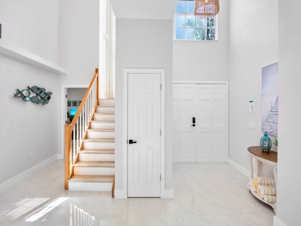 Siesta Key Vacation Rental Luxury 4-Bedroom Canal-Front Home with Pool & Dock