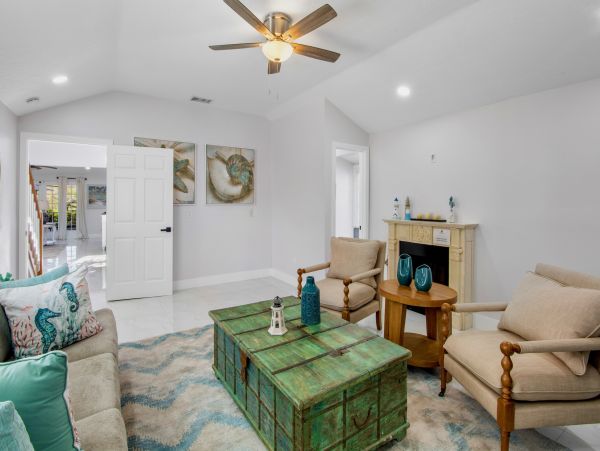 Siesta Key Vacation Rental Luxury 4-Bedroom Canal-Front Home with Pool & Dock