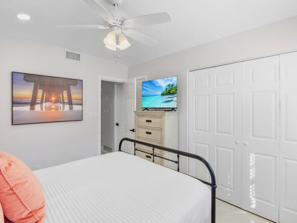 Siesta Key Vacation Rental Luxury 4-Bedroom Canal-Front Home with Pool & Dock