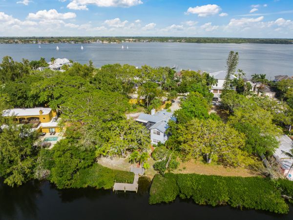 Siesta Key Vacation Rental Luxury 4-Bedroom Canal-Front Home with Pool & Dock