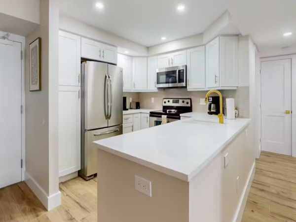 Gulf-View Condo in Marco Island with 2 Bedrooms