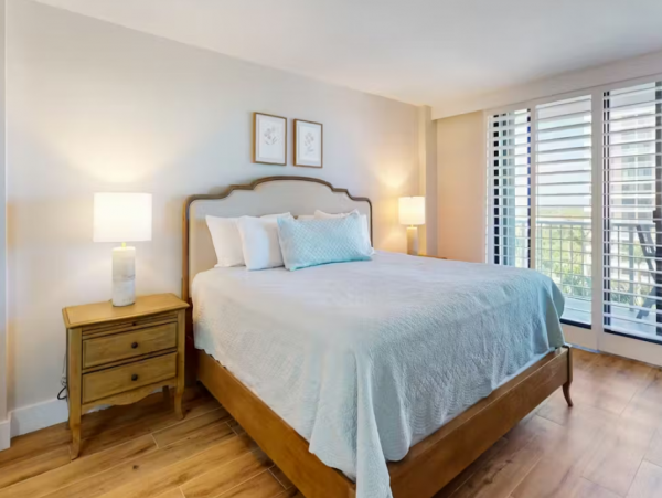 Gulf-View Condo in Marco Island with 2 Bedrooms