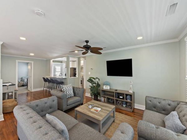 Walk to Beach Isle of Palms Vacation Home Five Bedroom