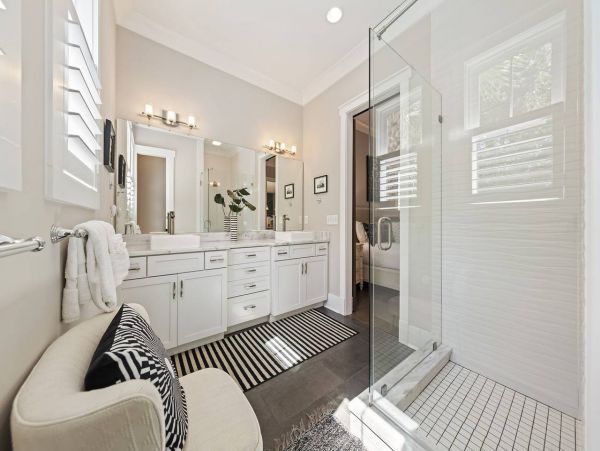 Lovely Isle of Palms Vacation Pool Home
