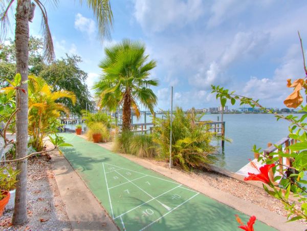 Lovely Clearwater 1 Bedroom Rental Bay Views