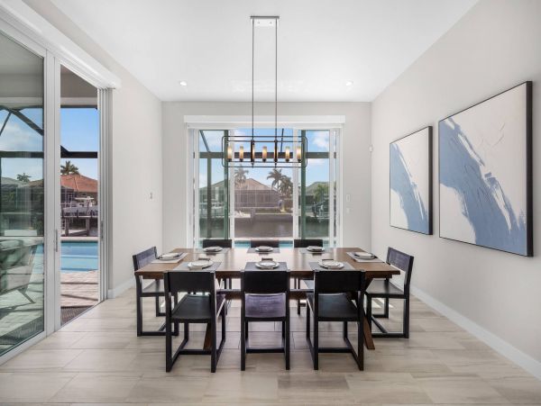 Marco Island Tropical Getaway with Private Pool