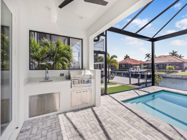 Marco Island Tropical Getaway with Private Pool