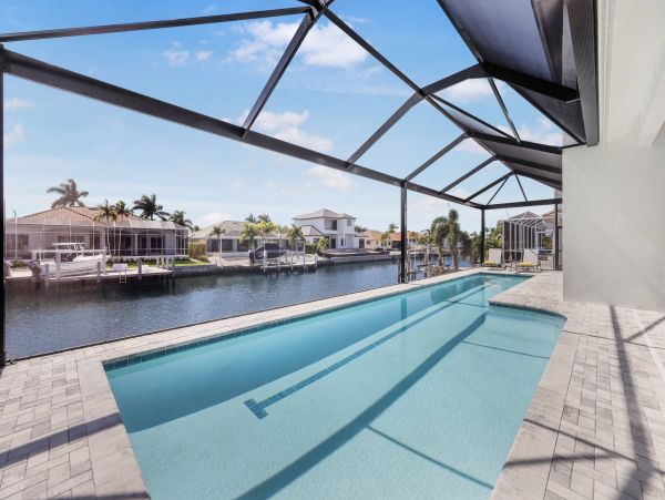 Marco Island Tropical Getaway with Private Pool