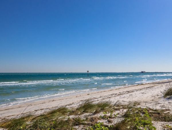 Bay Views Anna Maria Island Sleeps 6