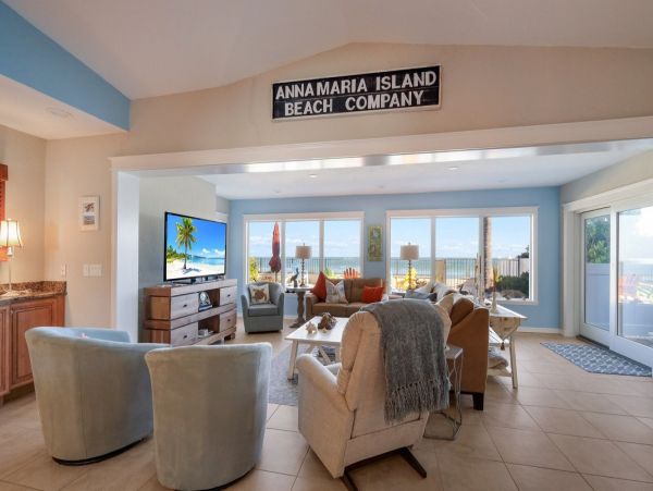 Bay Views Anna Maria Island Sleeps 6
