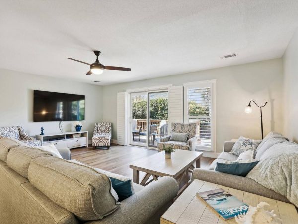 Lovely Condo with 3 Bedrooms & Great Amenities