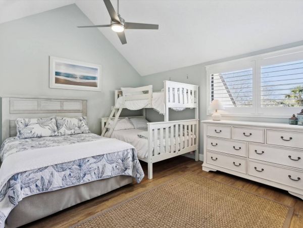 Lovely Condo with 3 Bedrooms & Great Amenities