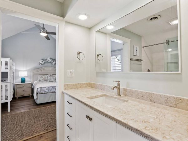Lovely Condo with 3 Bedrooms & Great Amenities